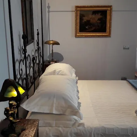Bed & Breakfast Righi In Santa Croce 3*